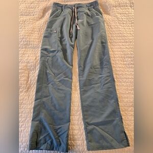 Figs Kade cargo scrub pants XS teal